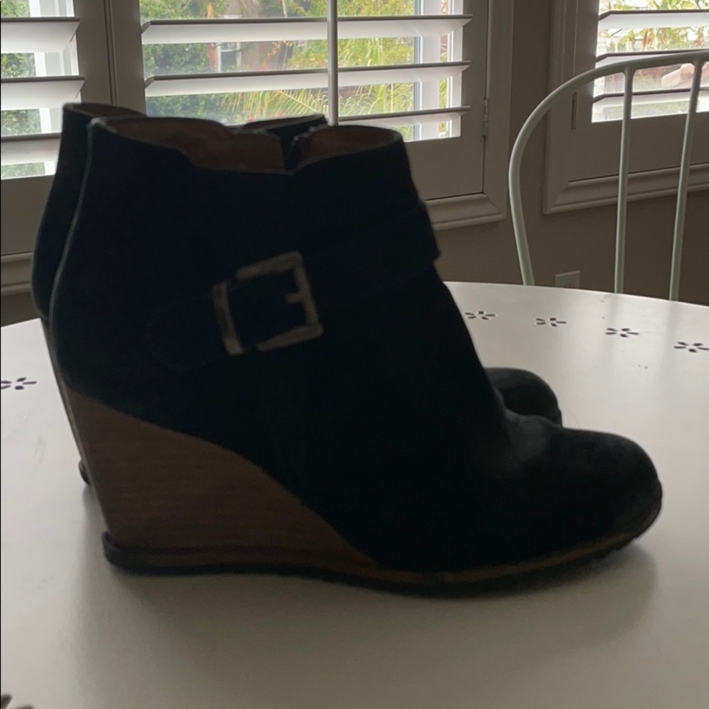 Caslon Booties